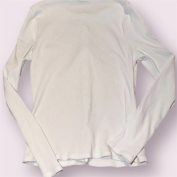 White Button-Up Ribbed Cardigan - Picture 7 of 8